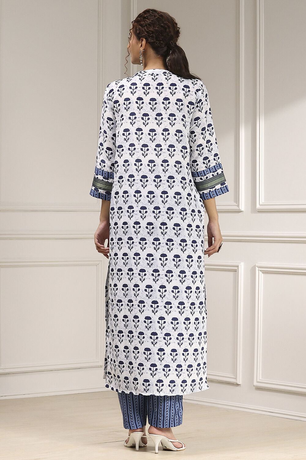 Indigo Cotton Modal Digital Print Unstitched Suit Set image number 5