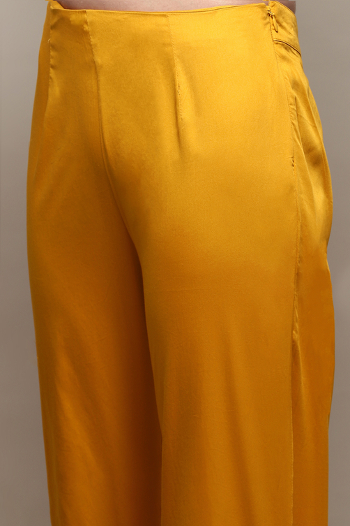 Yellow Cotton Straight Embroidered Kurta Slim Pant Suit Set image number 2