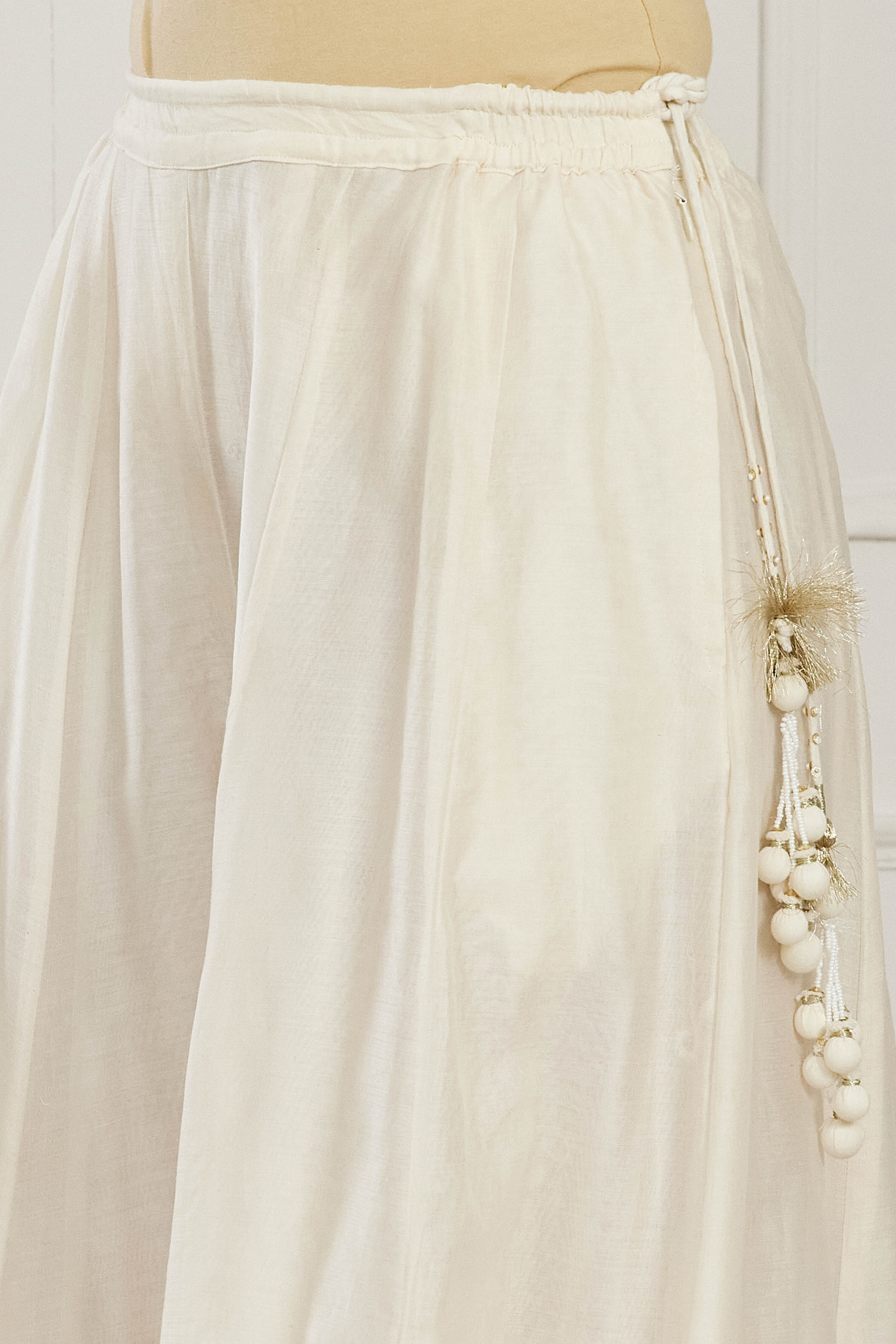 White Silk Chanderi Regular Saree image number 2