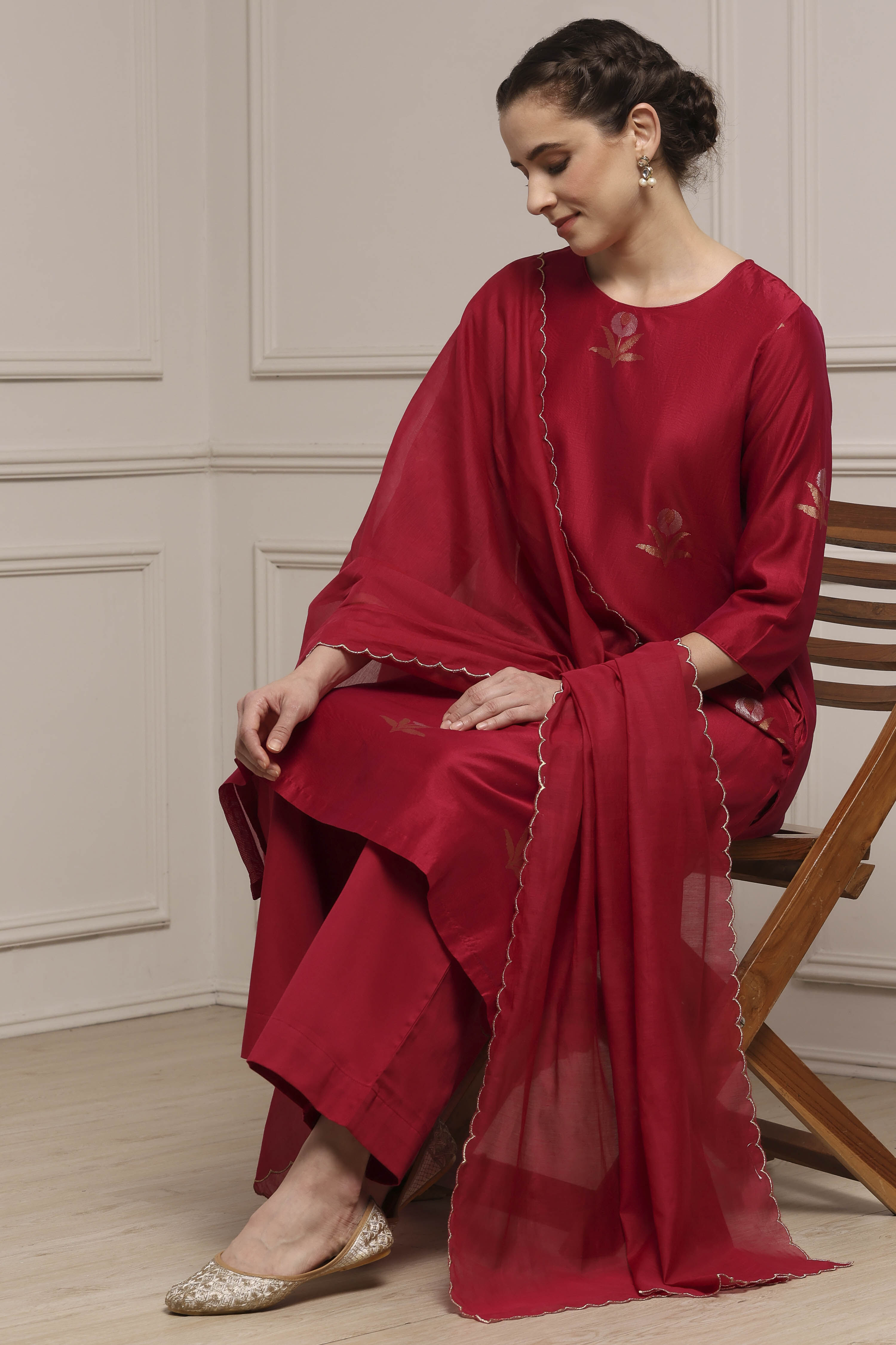 Red Chanderi Printed Straight Suit Set image number 0