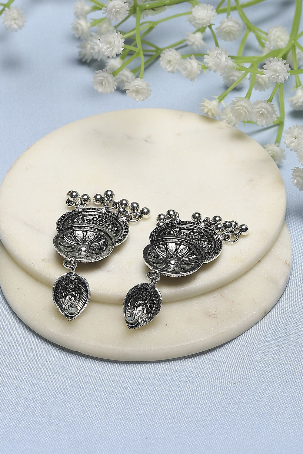 Maroon Stone Embellished Earrings image number 2