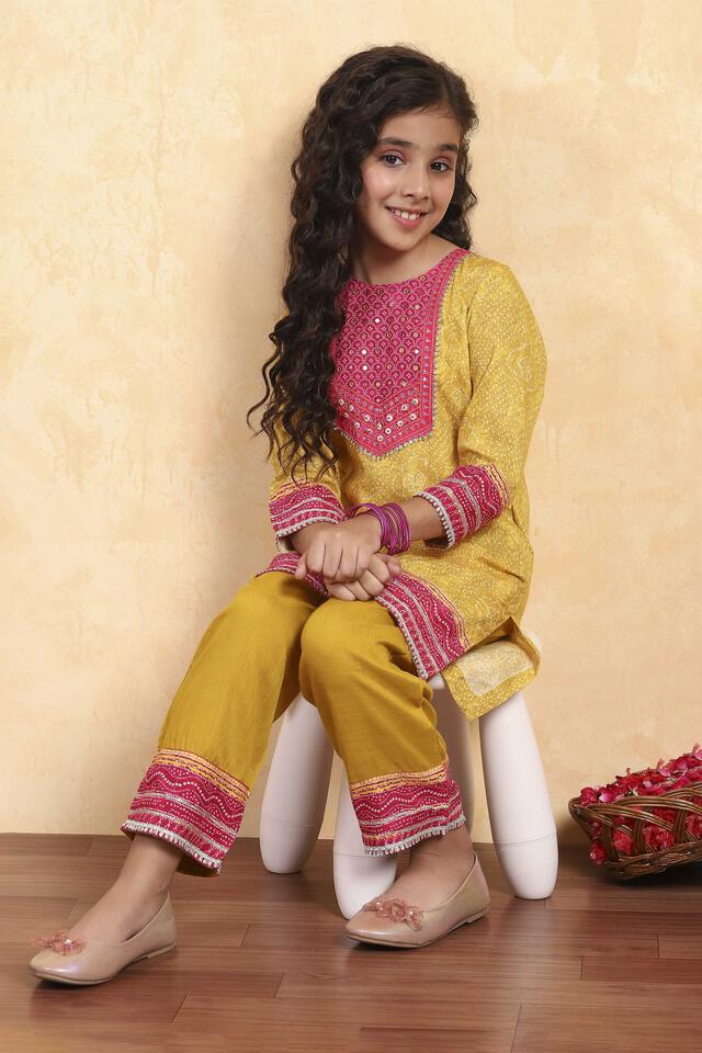 BIBA Yellow Viscose Blend Printed Straight Kurta Pants Set in Yellow