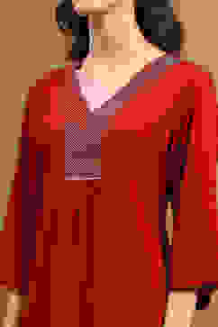 Deep Red Solid Gathered Straight Kurta image number 1