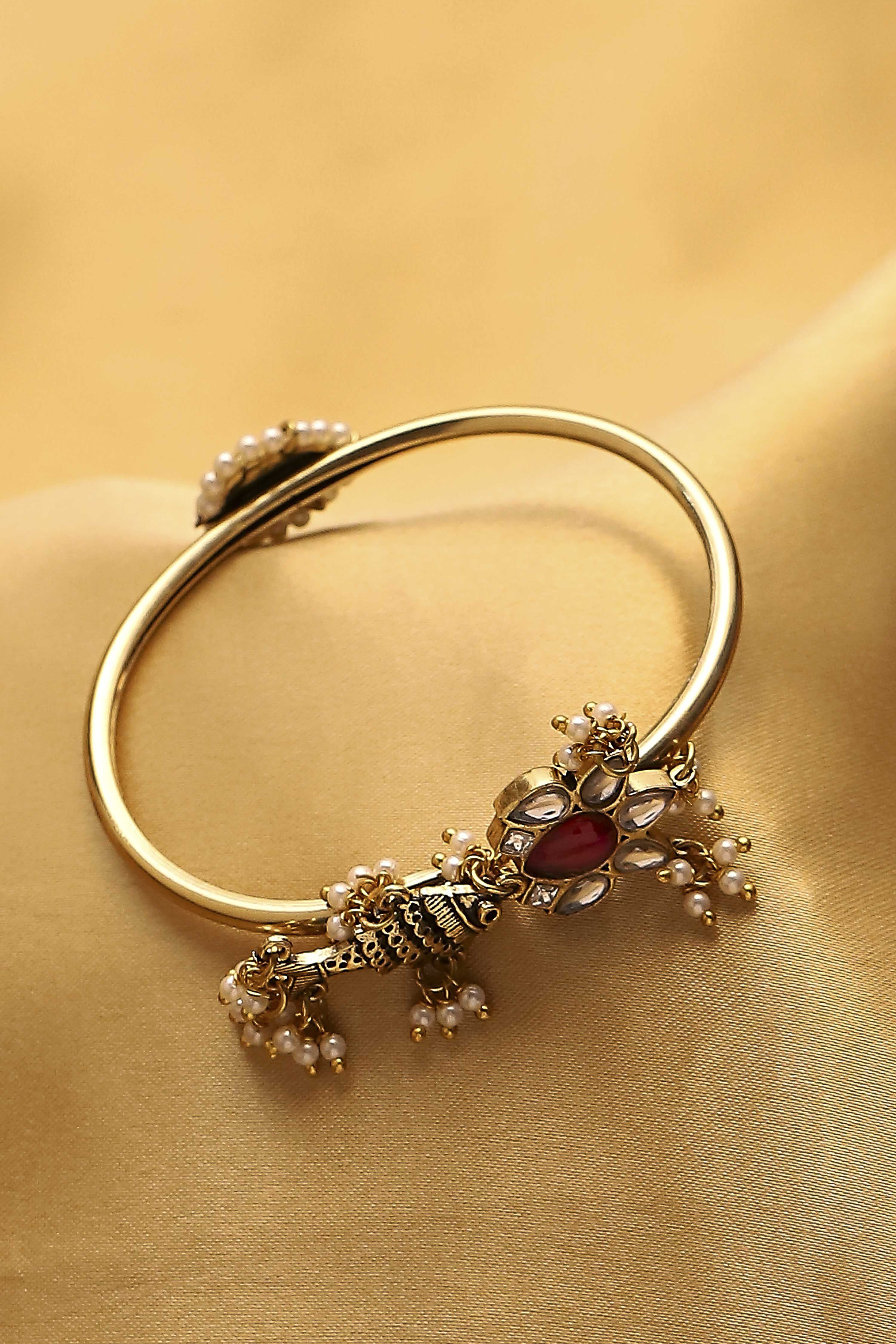 Red Brass Kundan Bracelet image number 0