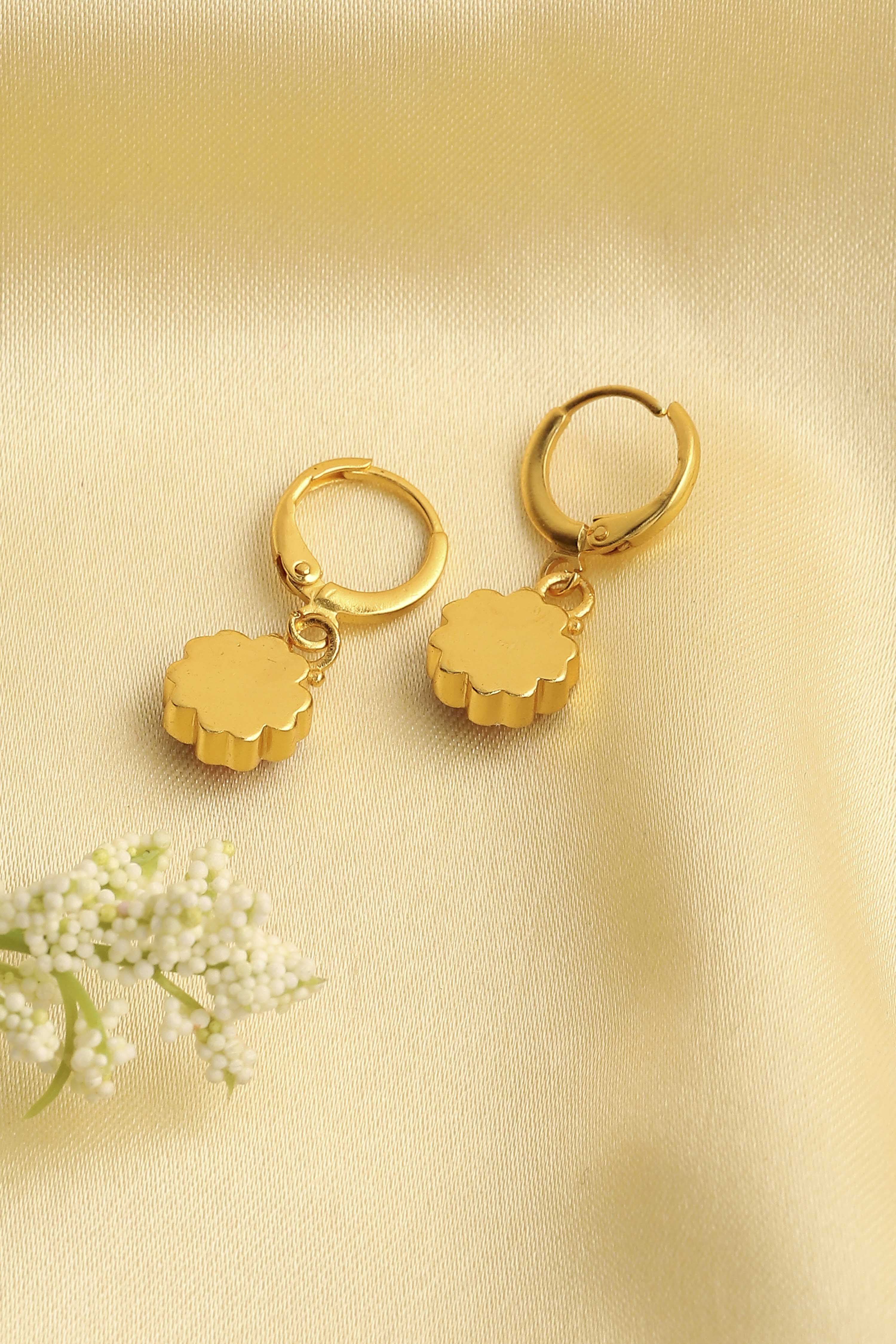 Red Brass Huggies image number 2