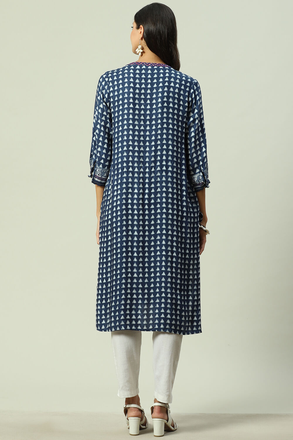 Indigo LIVA Straight Printed Kurta image number 4