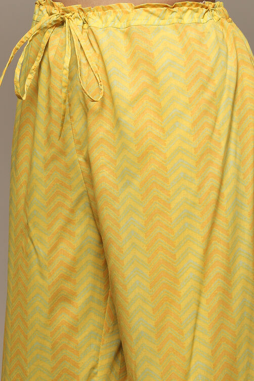 Off White Cotton Straight Kurta Palazzo Suit Set image number 2