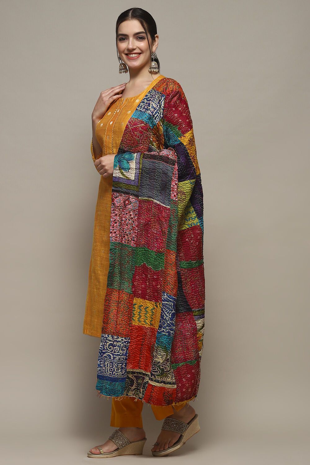 Green Cotton Unstitched Suit set image number 5