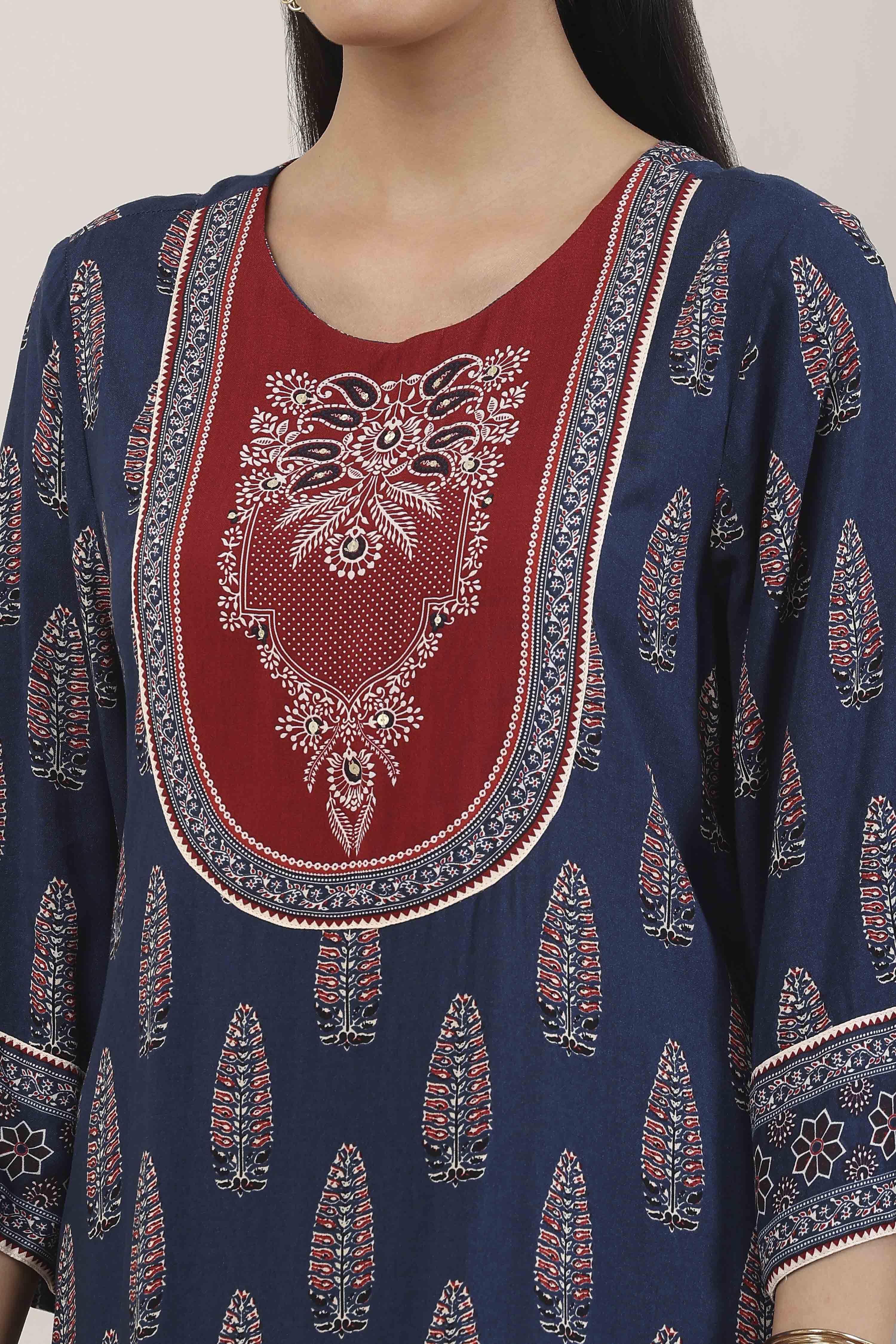 Blue Viscose Rayon Straight Kurta Pants Set image number 1