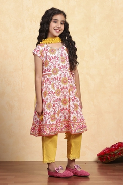 White Cotton Flared Printed Suit Set image number 5