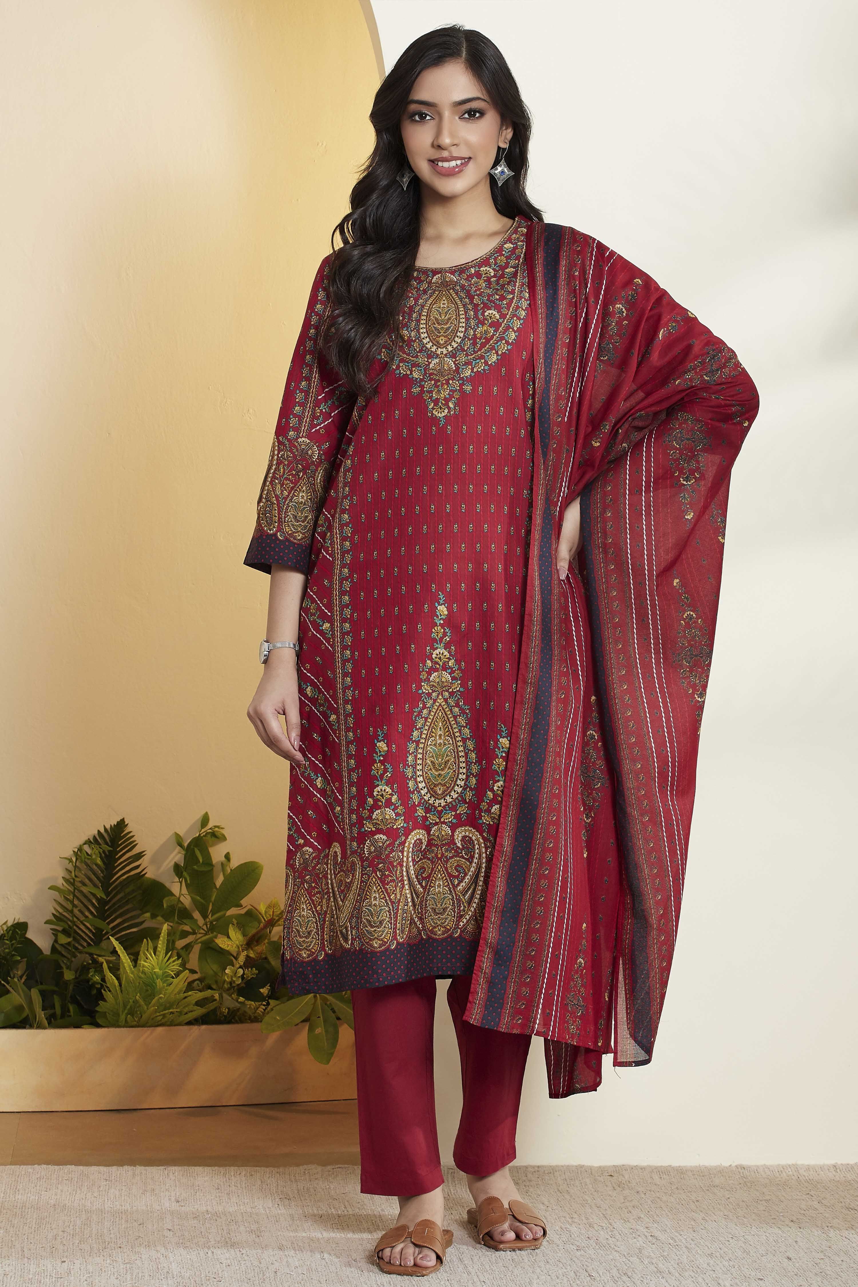 Red Cotton Straight Suit Set image number 7