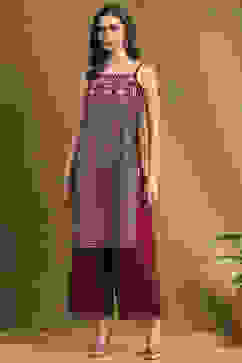 Maroon Silk Floral Hand-Block Printed Festive Straight Kurta image number 5