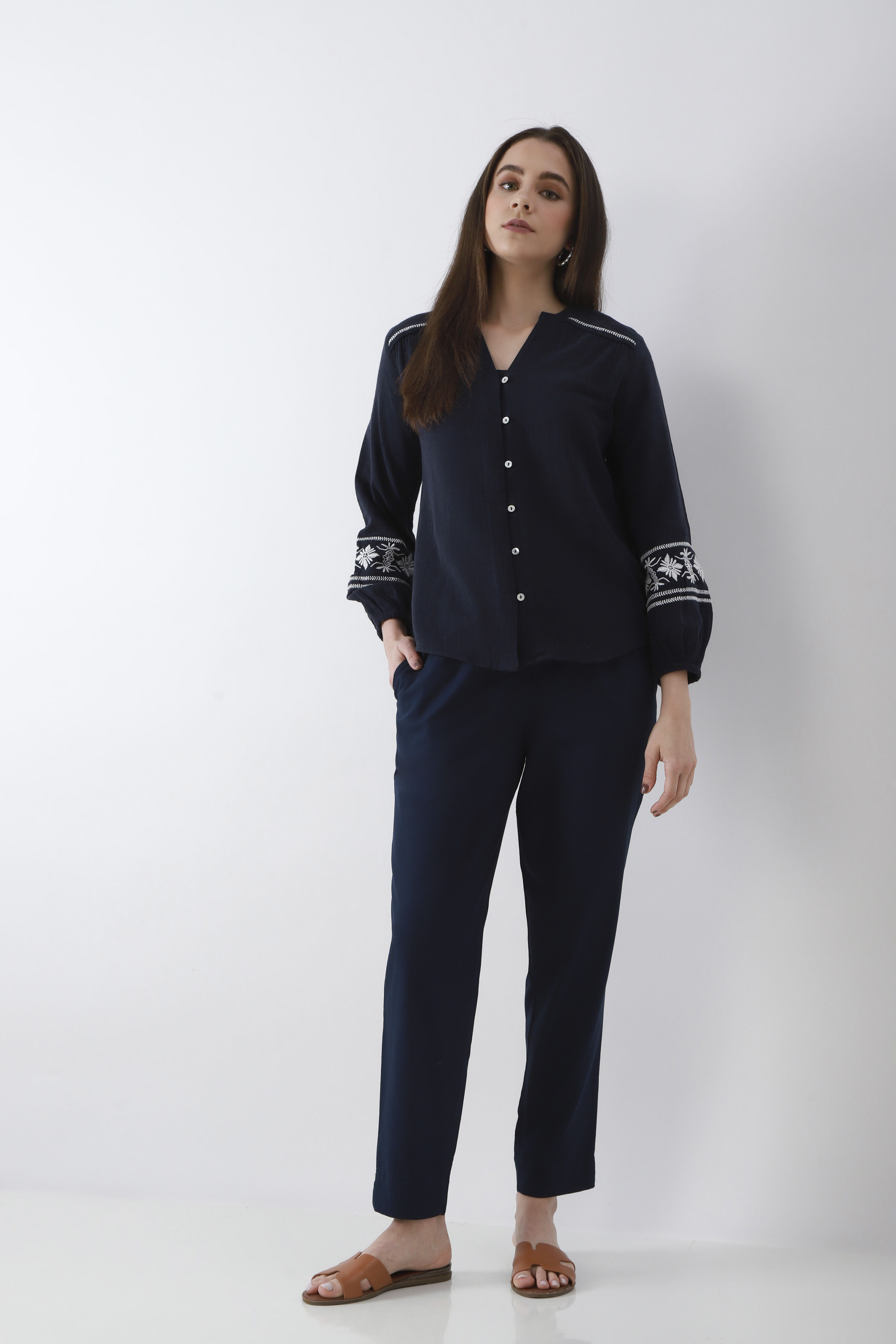 Bottle Green Cotton Solid Fitted Pants image number 0