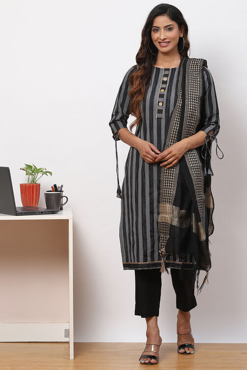 Black Cotton Unstitched Dress Material Suit Set image number 5