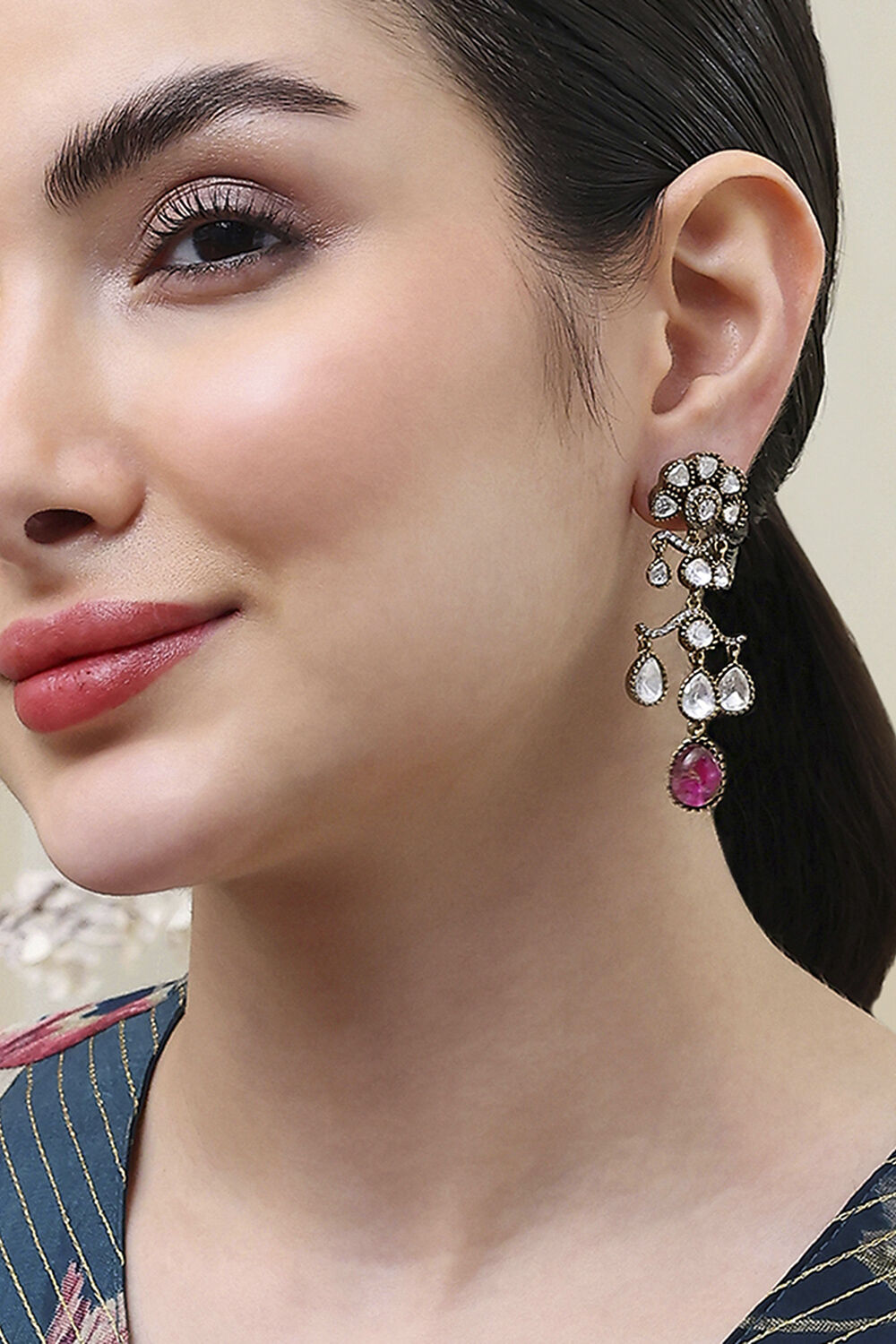 Pink Stone Earrings image number 1