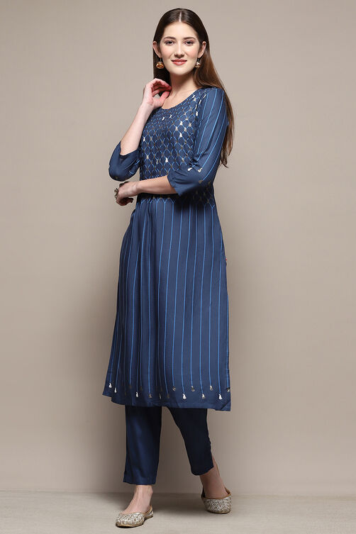 Fuschia Rayon Straight Kurta Pant Suit Set image number 0
