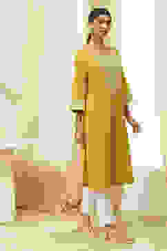 Green Pure Cotton Embroidered Straight Kurta image number 4