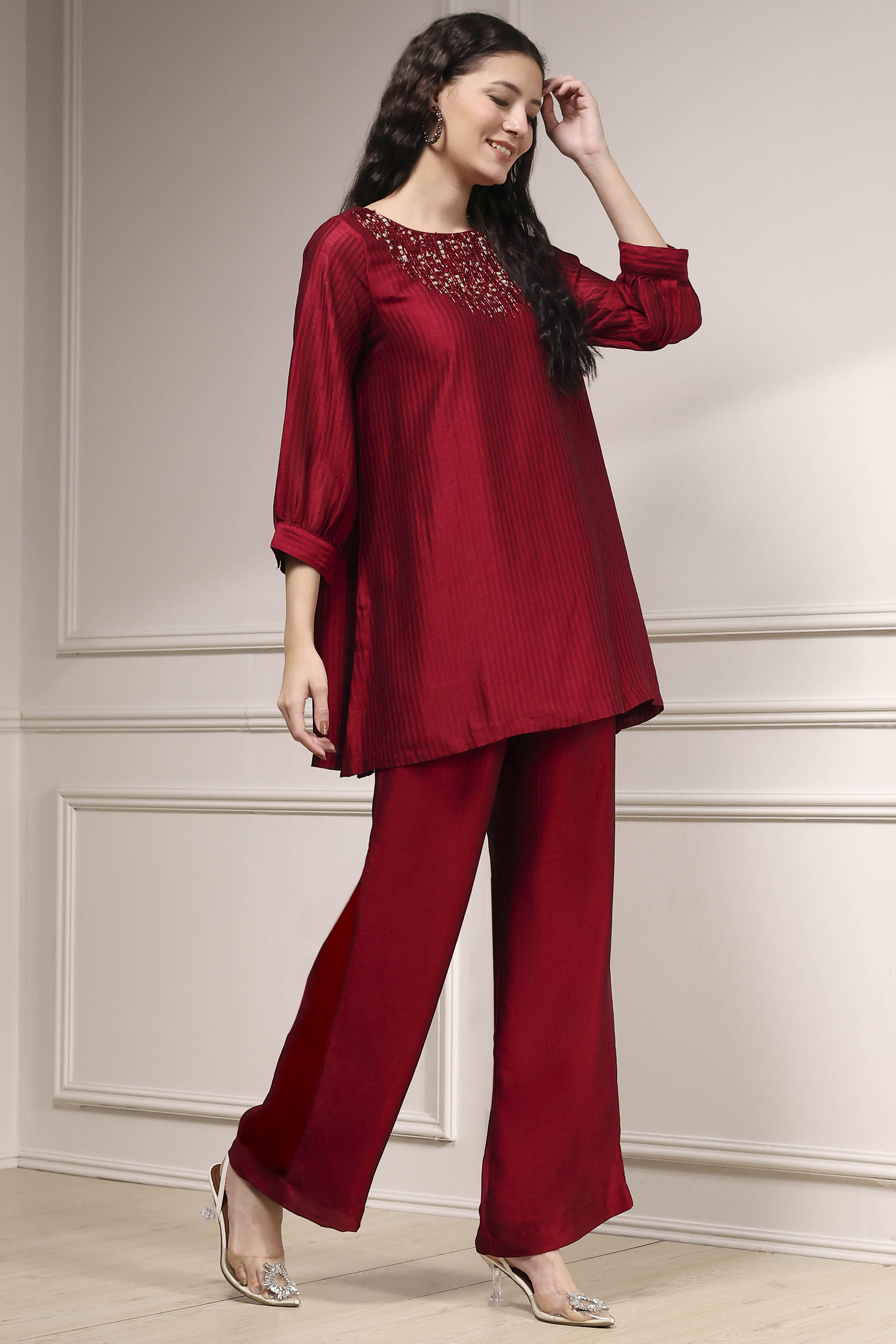 Red Self-Designed Straight Kurta Set image number 5