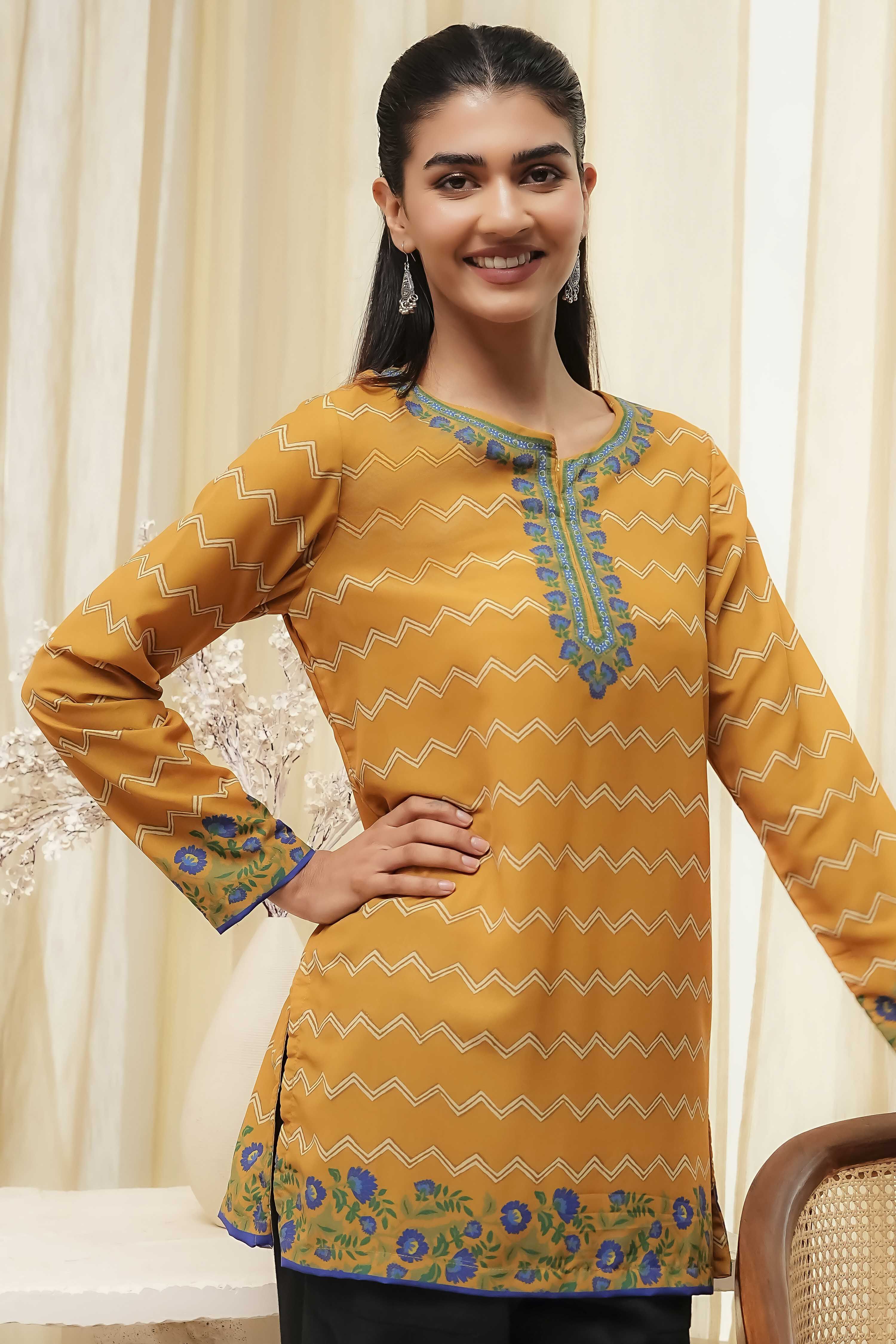 Mustard Yellow Printed Straight Short Kurta image number 4