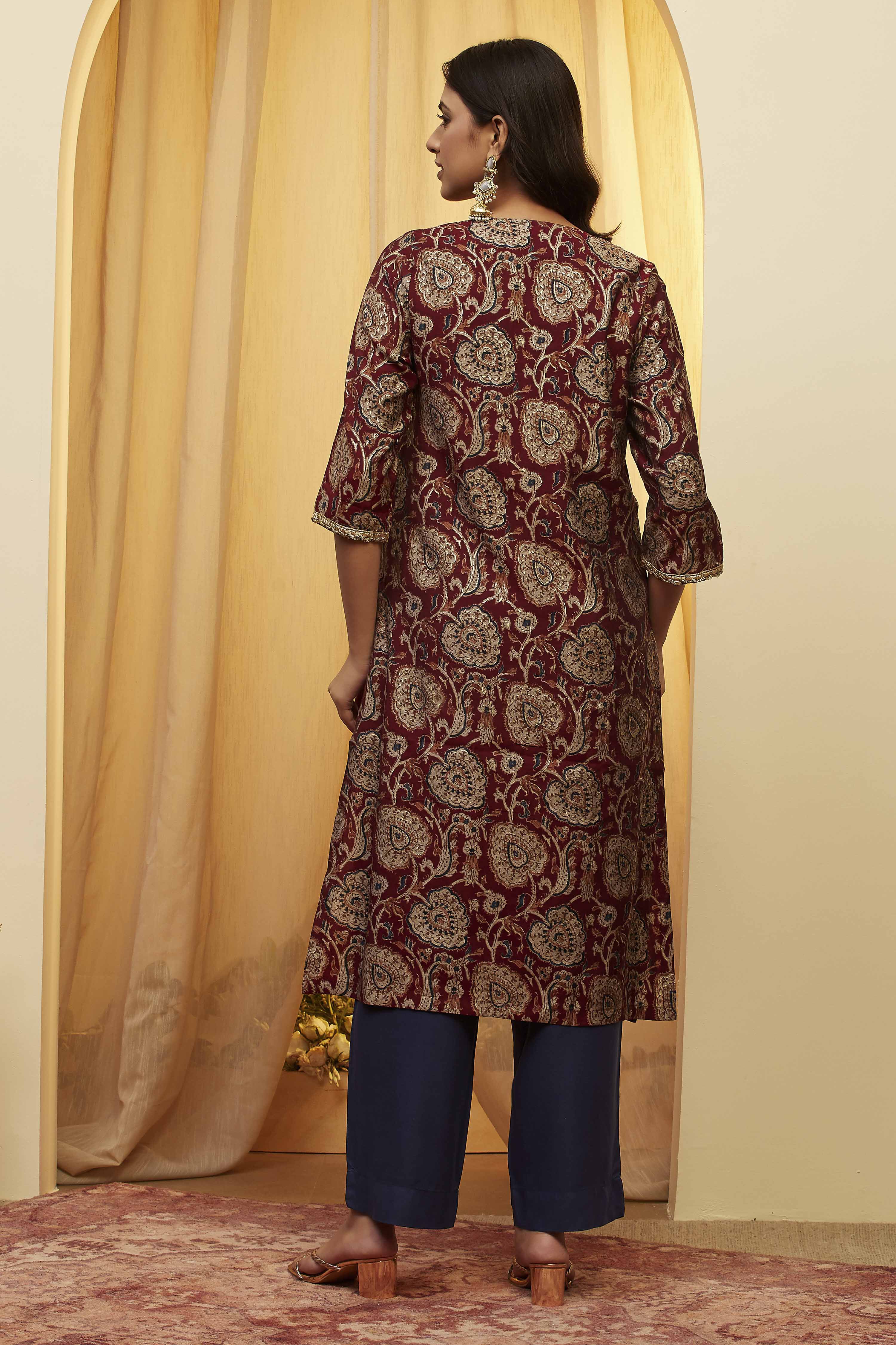 Maroon Polyester Straight Kurta image number 4