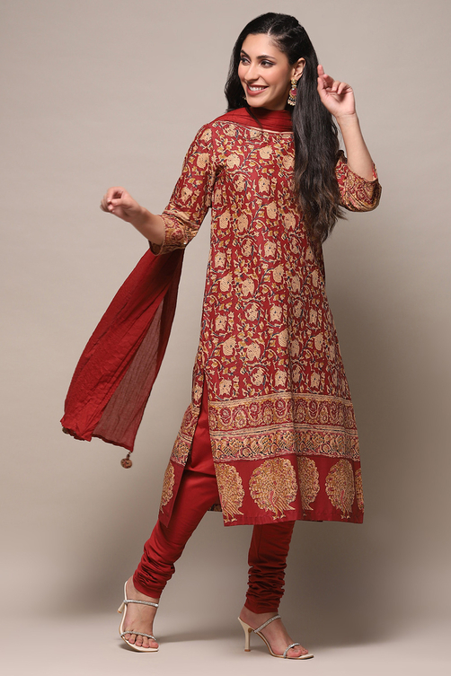 Red Cambric Fitted Kurta Churidar Suit Set image number 6