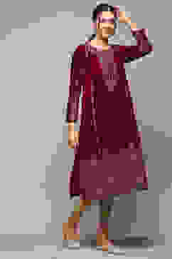 Maroon Poly Velvet Printed Straight Kurta image number 4