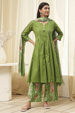 Green Cotton Yarn-Dyed Kalidar Suit Set image number 7