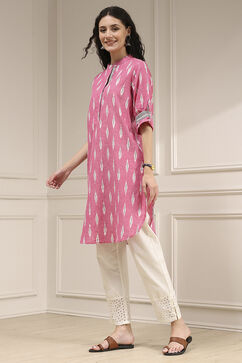Pink Cotton Straight Yarndyed Kurta image number 2