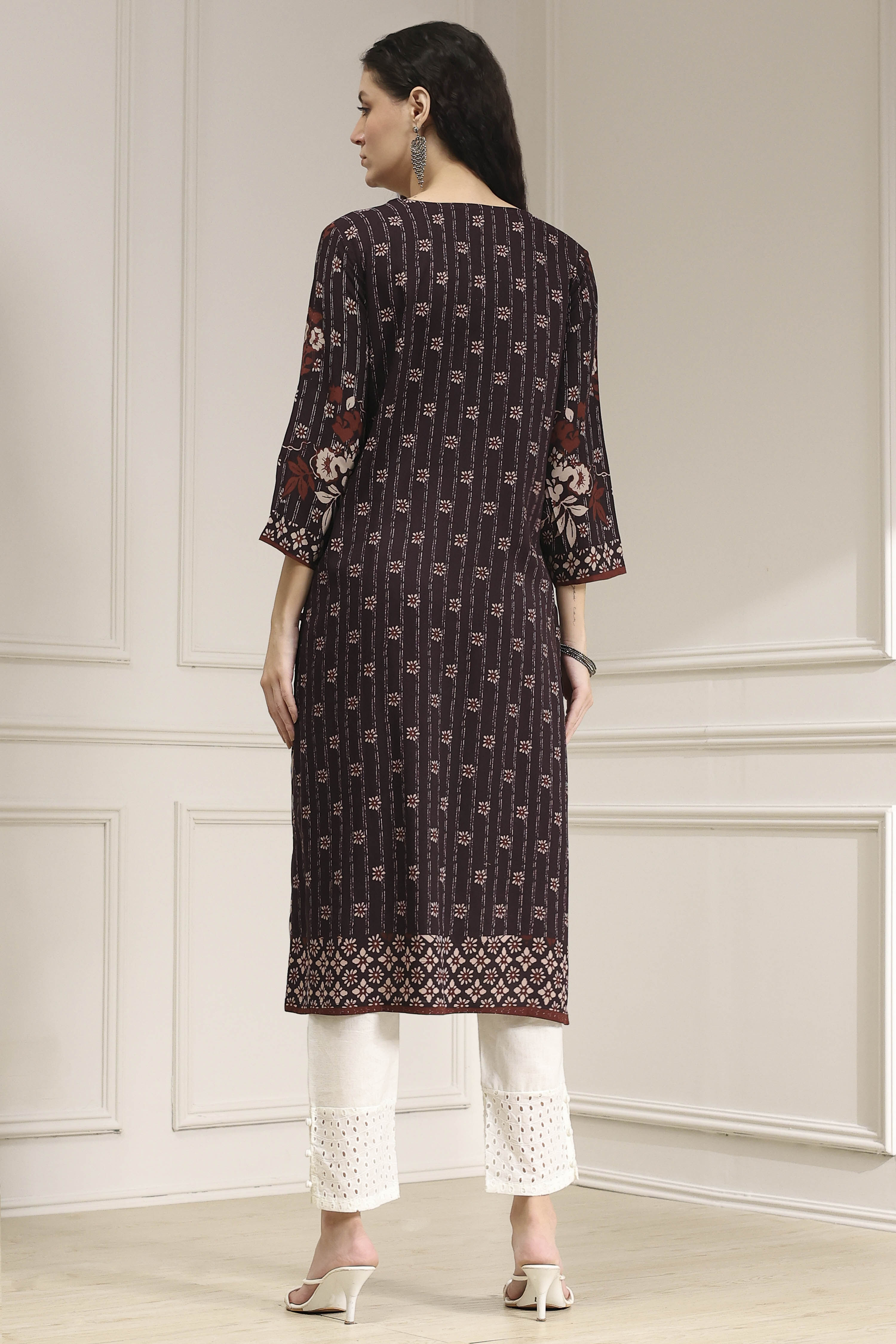 Brown Printed Straight Kurta image number 3