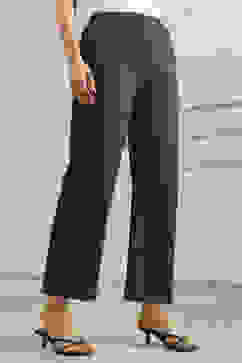 Green Cotton Flared Dyed Palazzo Pants image number 3