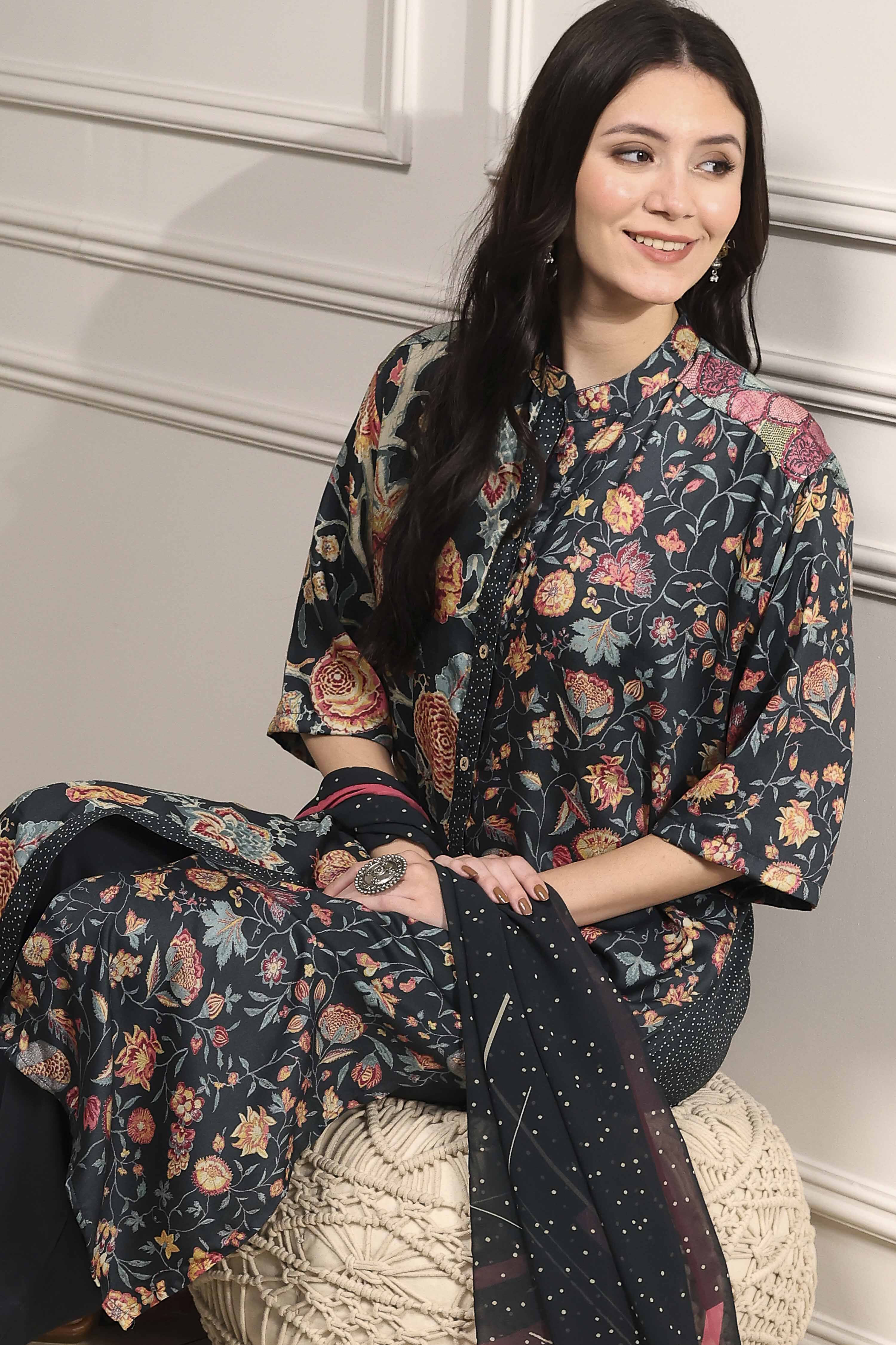 Charcoal Printed Straight Suit Set image number 0