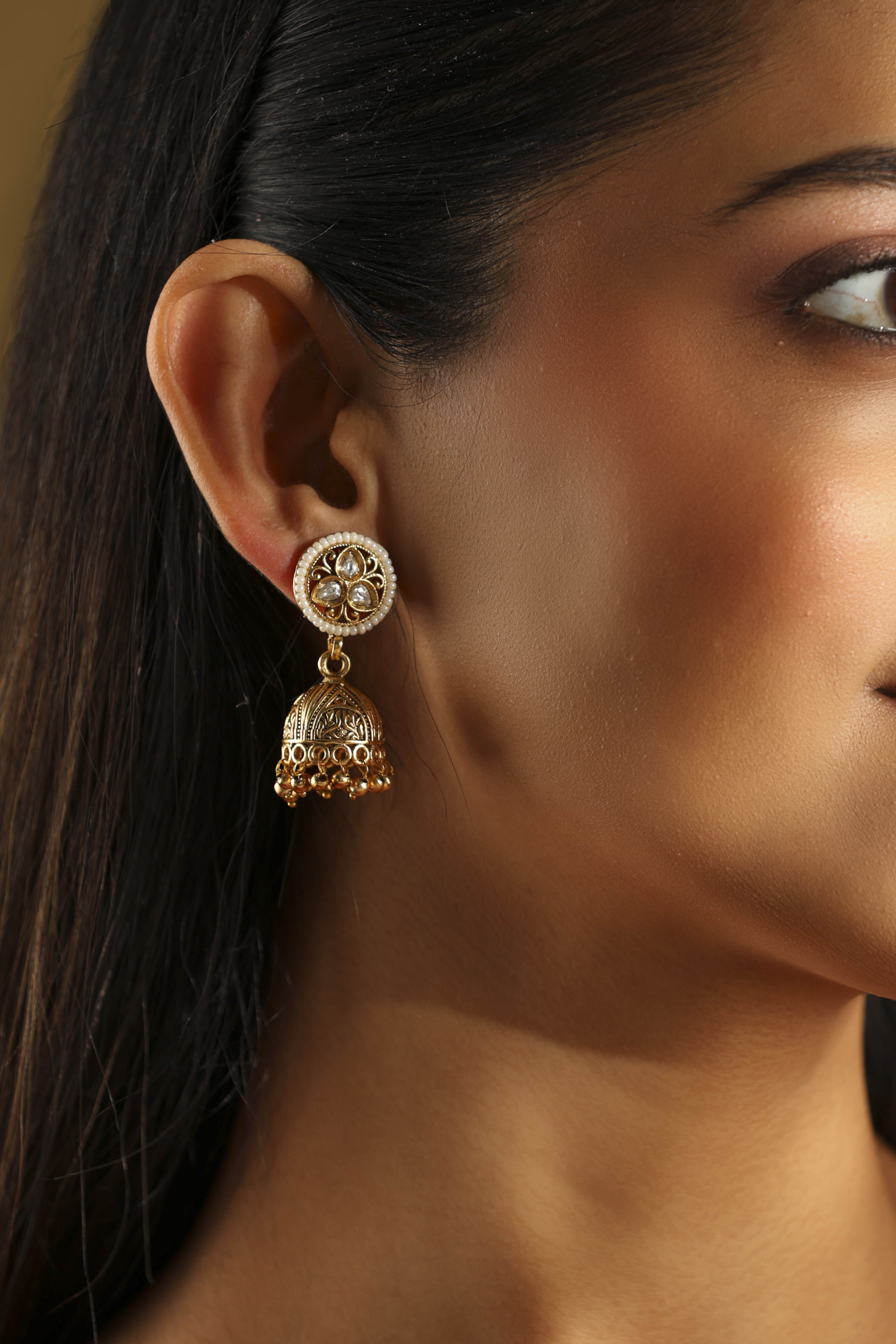 Gold Stone Earrings image number 3