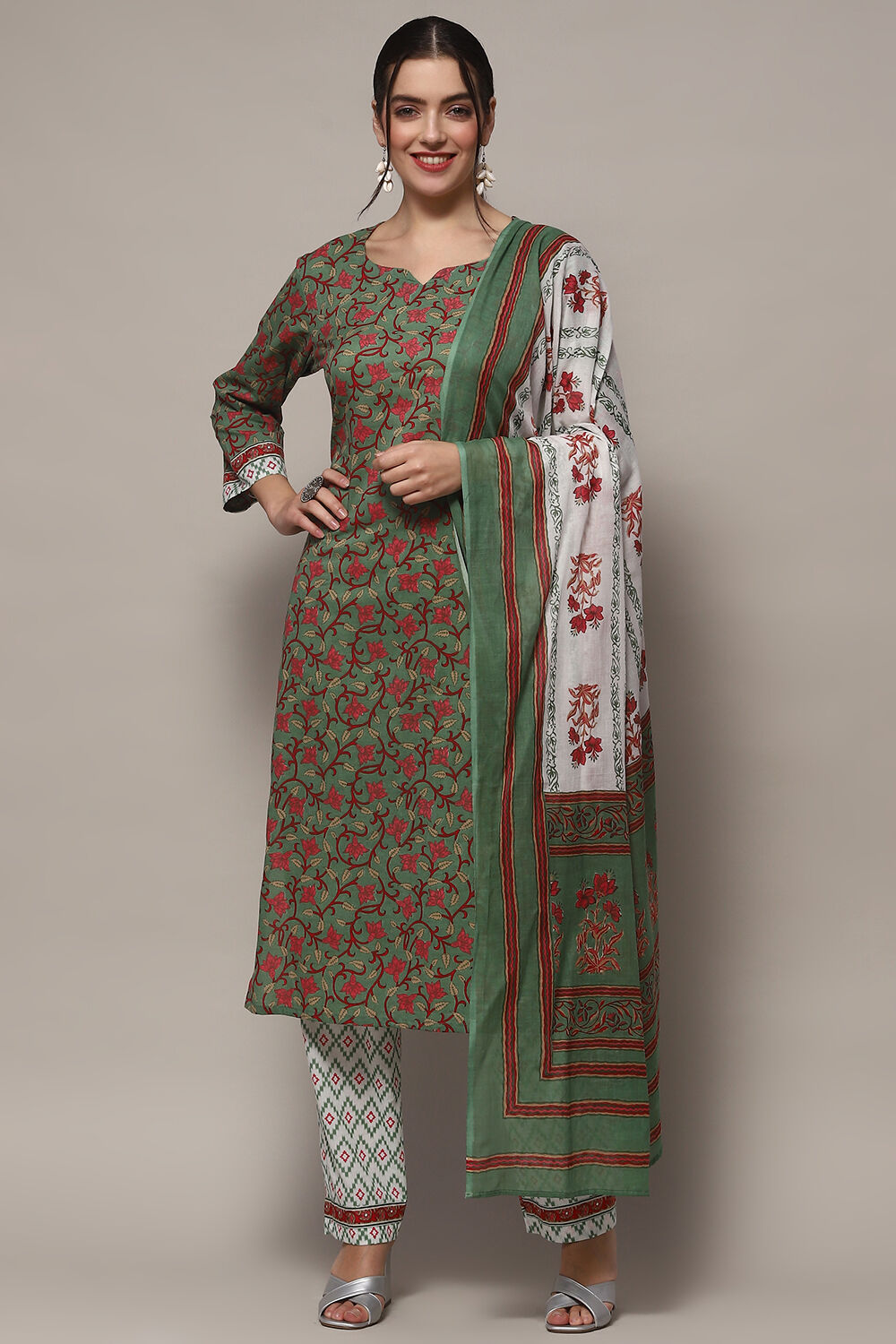 Green Cotton Unstitched Suit set image number 8