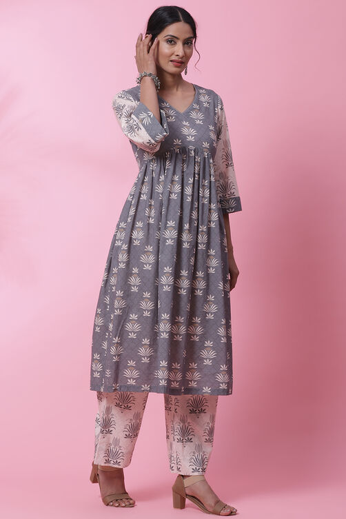 Peach Cotton Flared Kurta Set image number 3