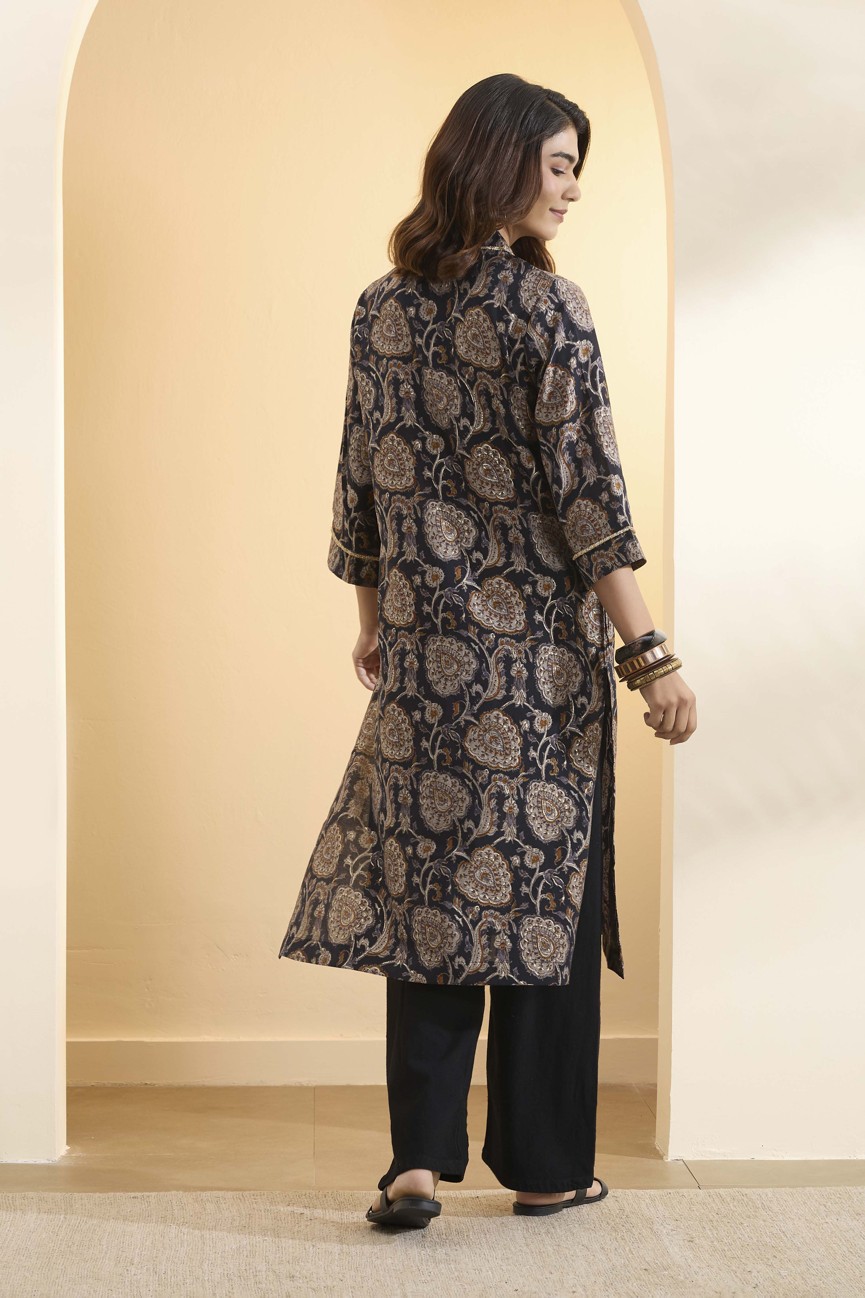 Black Poly Viscose Floral Straight Kurta image number 3