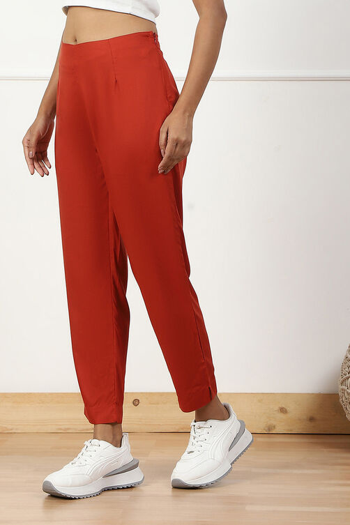 Black Solid Mid-Rise Regular Pants image number 2