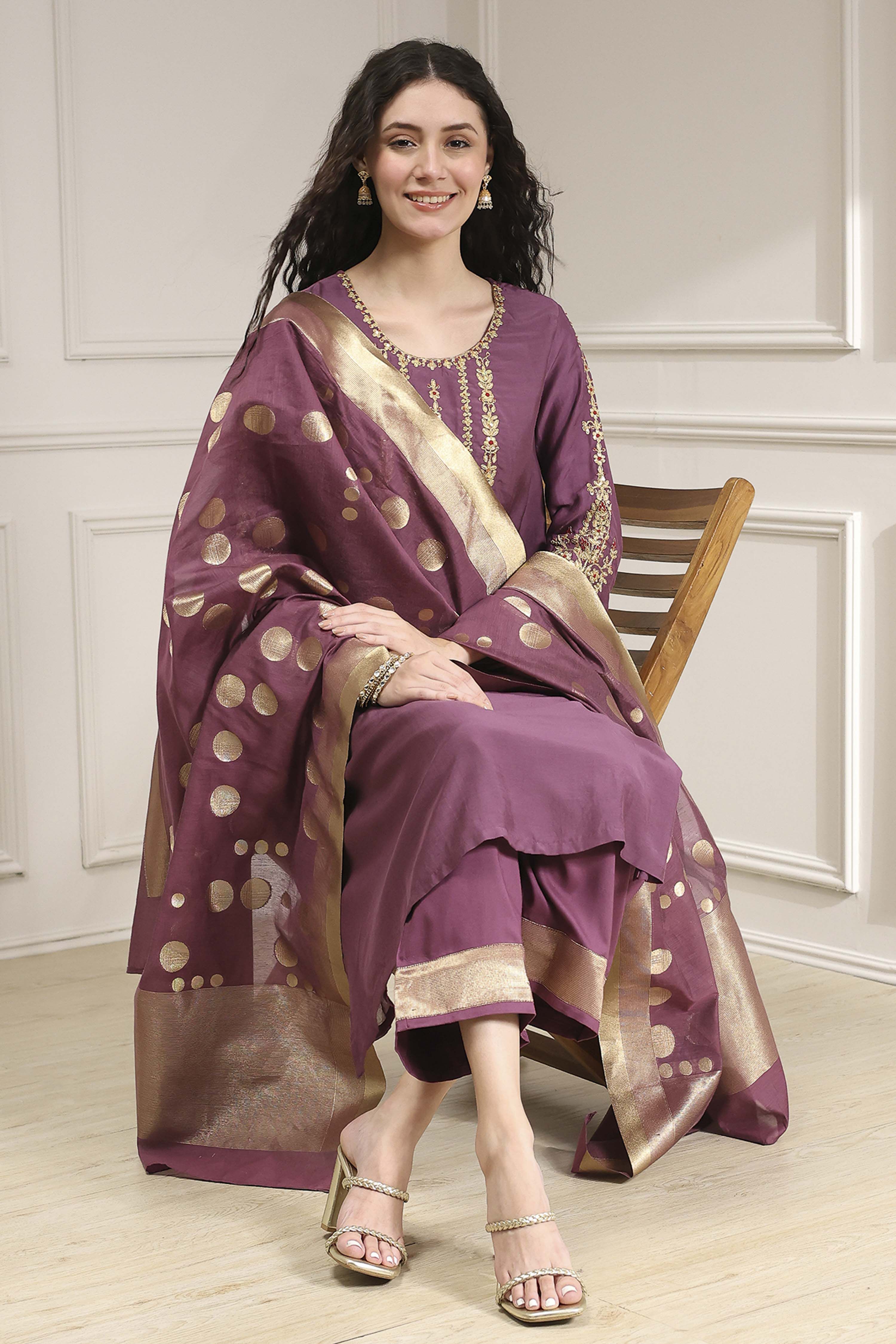 Old Rose Solid Straight Suit Set image number 0