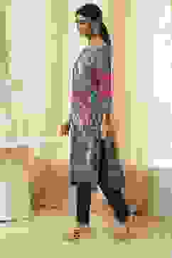 Red and Blue Printed Straight Kurta image number 2