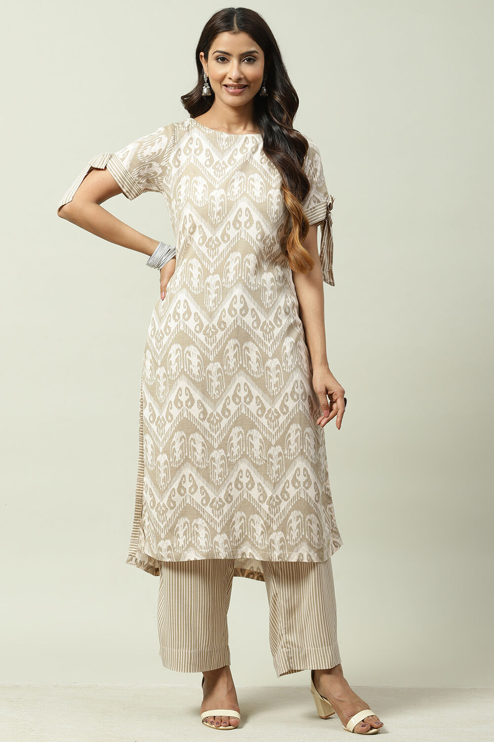 Dull Rose Rayon Straight Fusion Printed Kurta Set image number 0