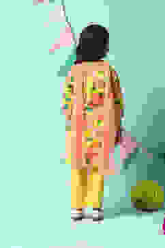 Yellow Cotton Straight Kurta Slim Pants Suit Set image number 4