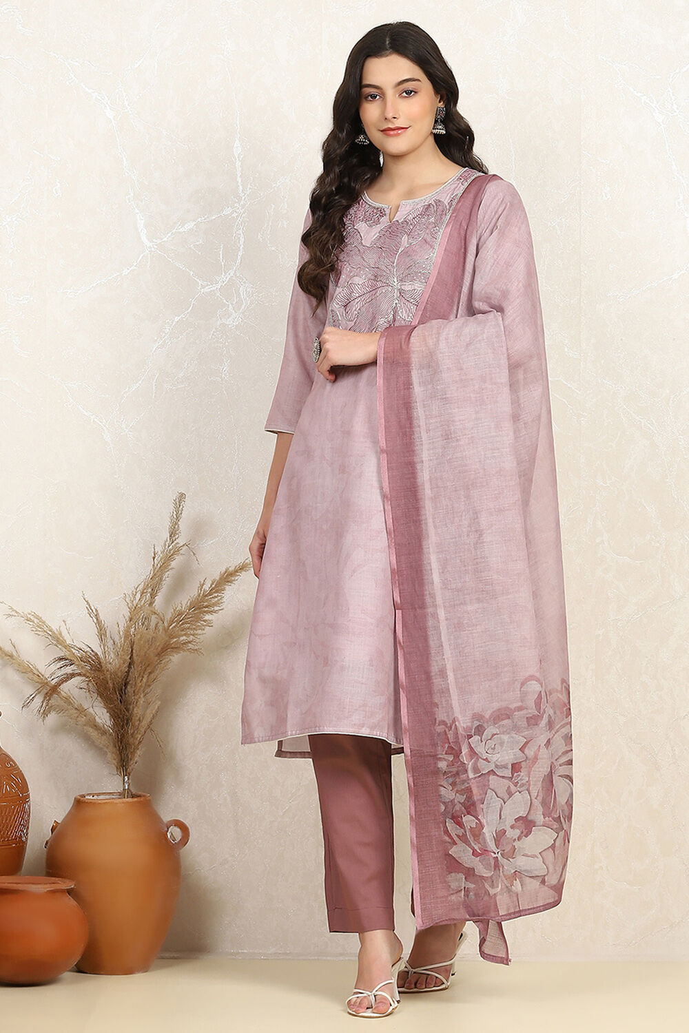 Pink Cotton Unstitched Suit Set image number 7