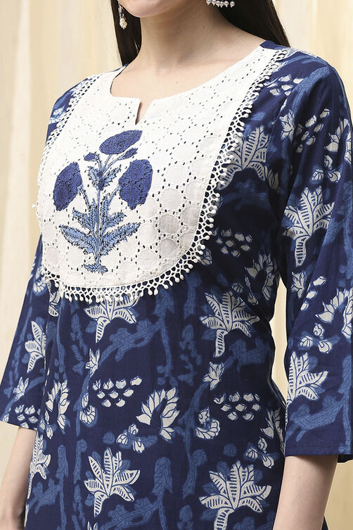 Blue Cotton Unstitched Suit Set image number 2
