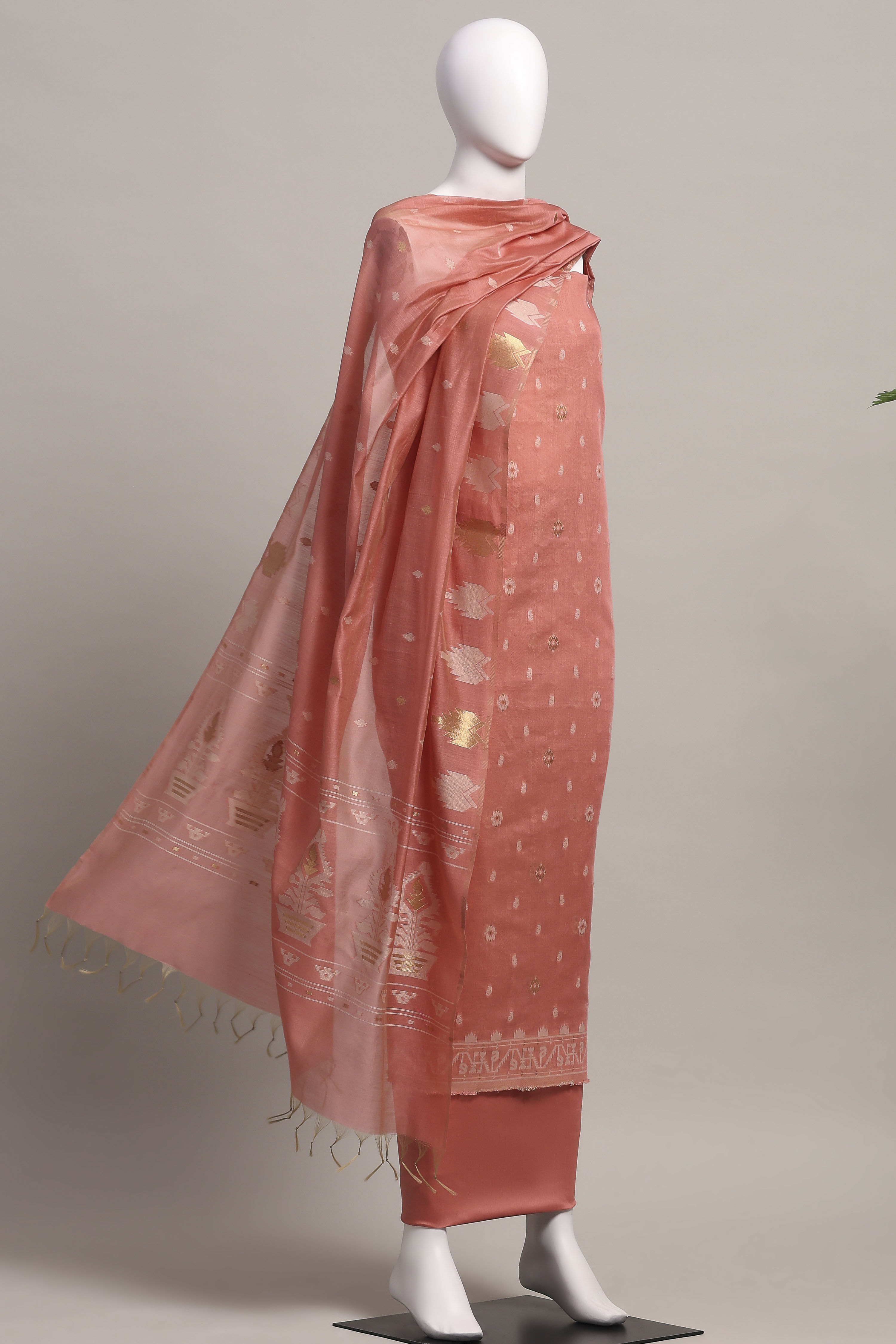 Pink Cotton Jamdani Unstitched Suit Set image number 4