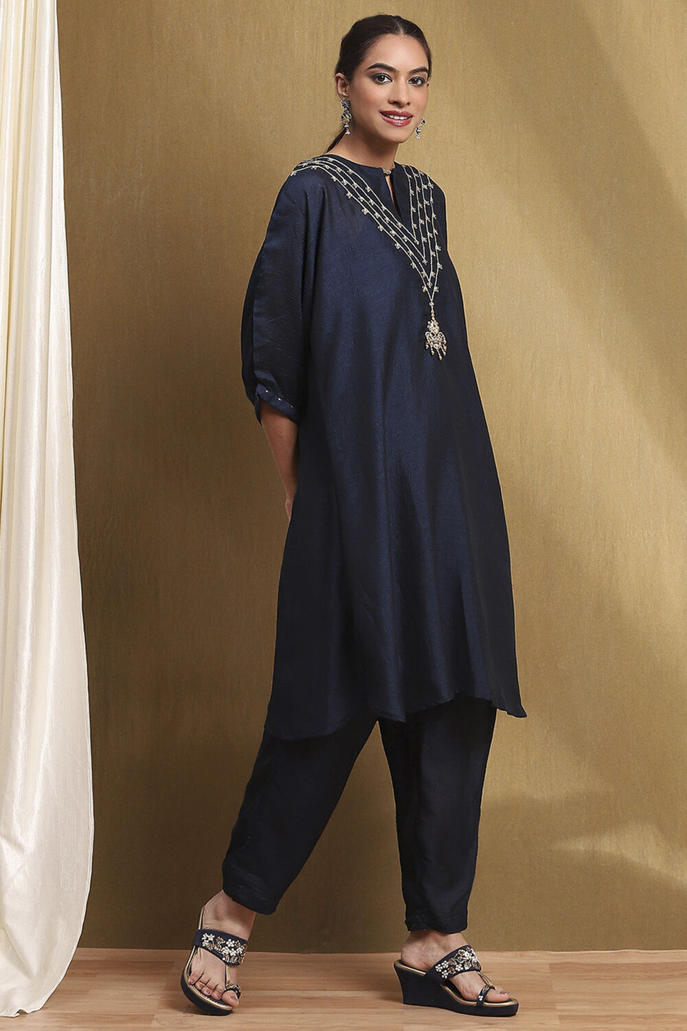 Midnight Blue Solid Festive Straight Kurta Set image number 5
