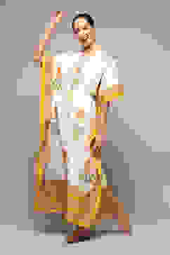 Off White & Must Cotton Printed Kaftan image number 0