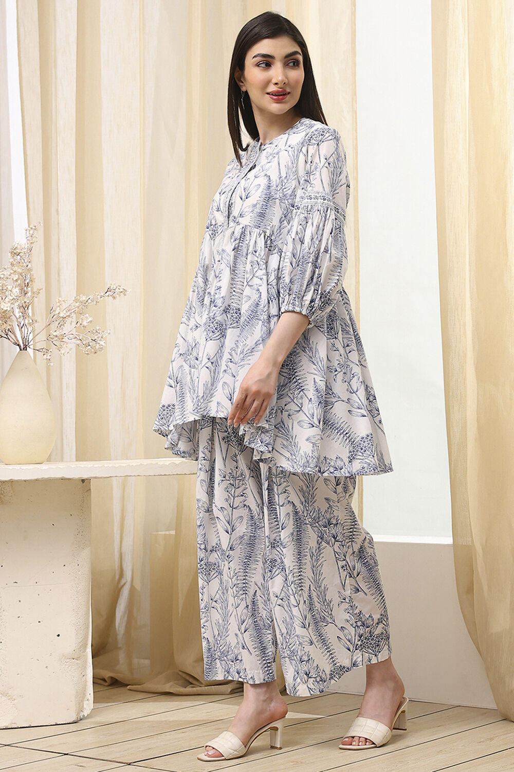 Off-White and Blue Cotton Asymmetric Co-ord Set image number 2