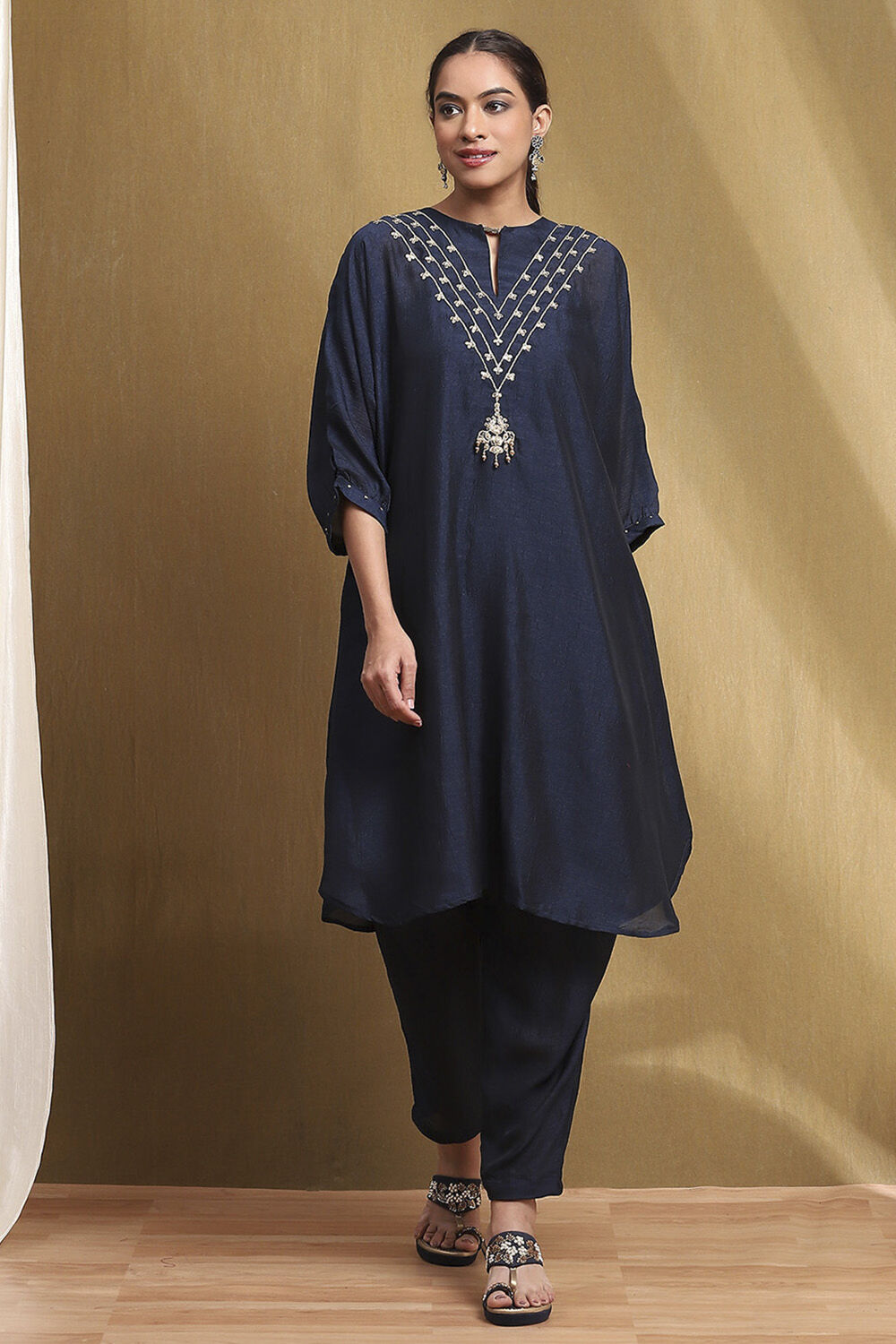 Midnight Blue Solid Festive Straight Kurta Set image number 6
