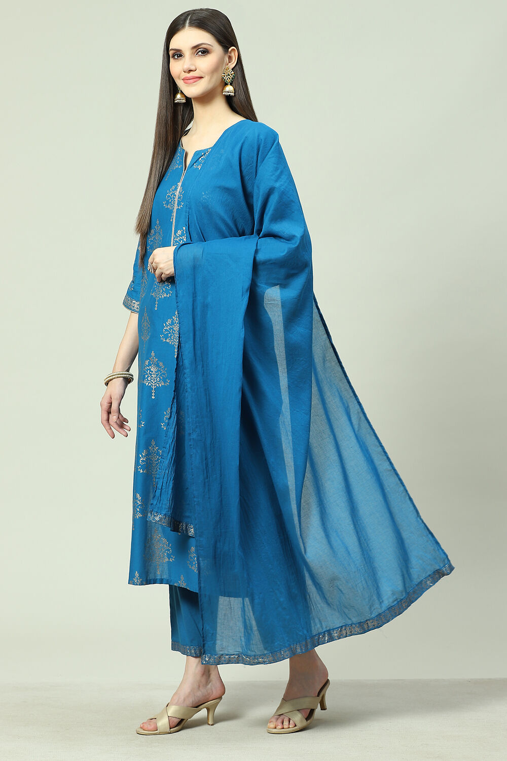 Magenta Floral Foil Printed Straight Suit Set image number 5