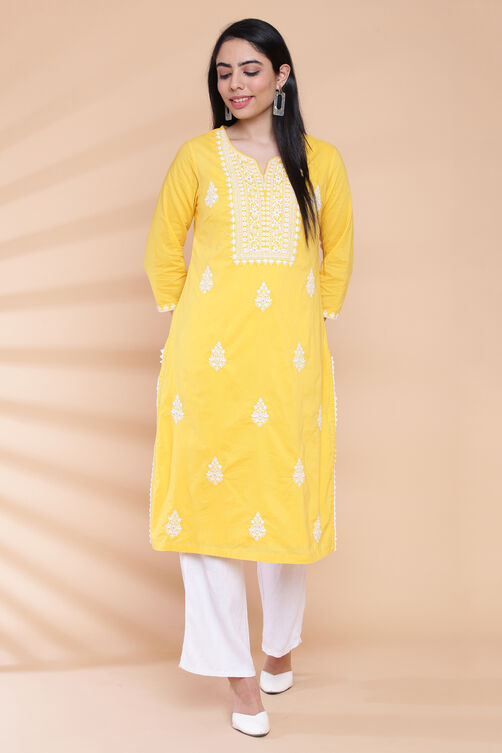 Pink Cotton Chikankari Embroidered Kurta image number 4