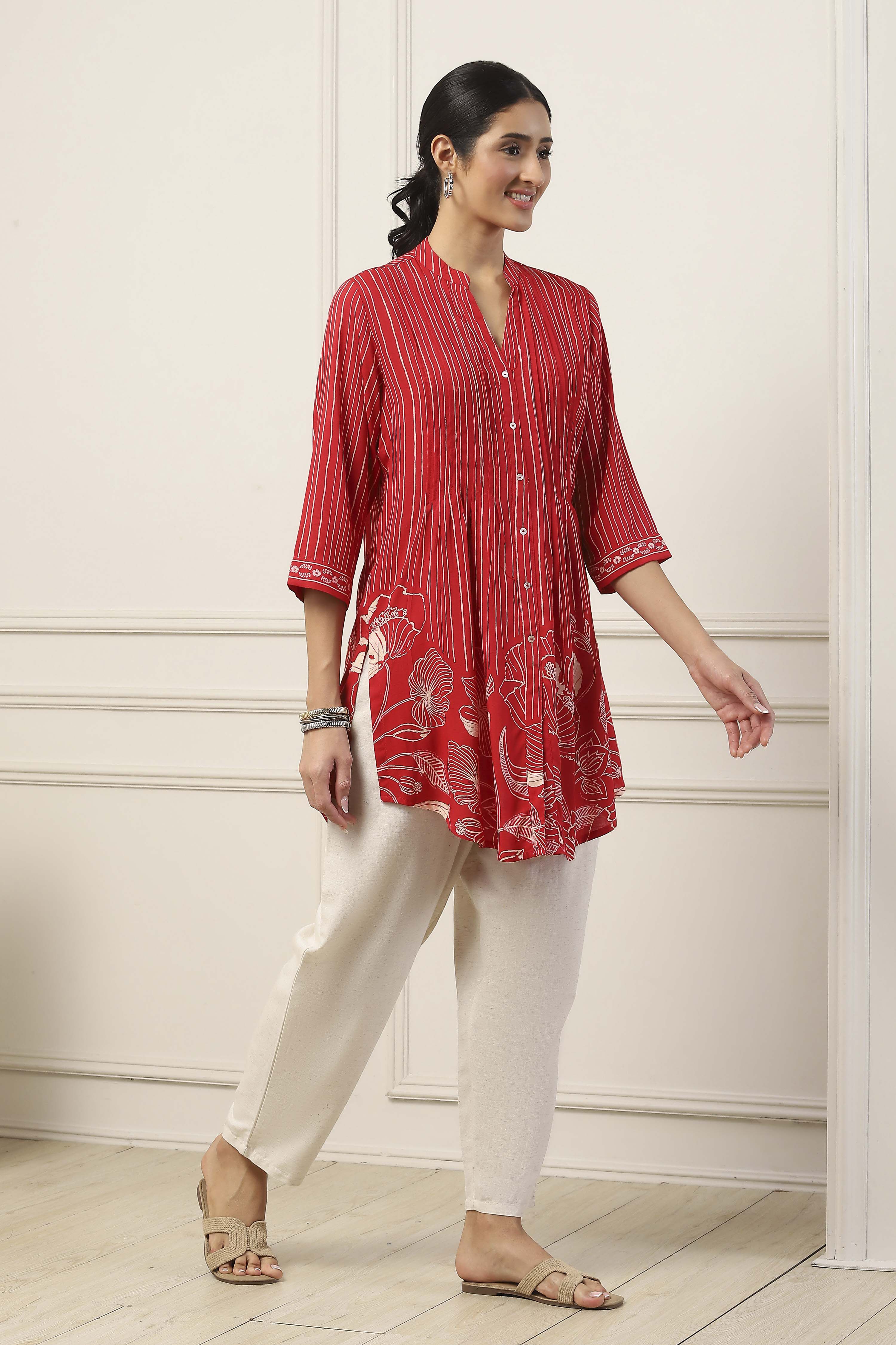 Red Viscose Rayon Straight Tunic image number 4